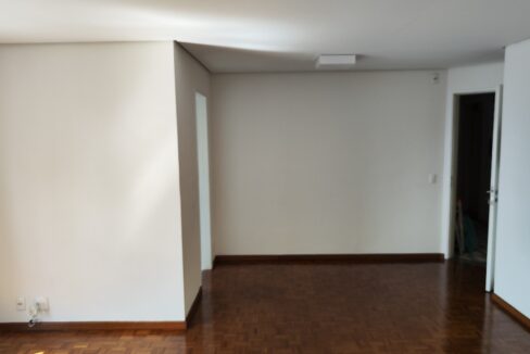 WhatsApp Image 2025-10-24 at 14.40.29 (2)